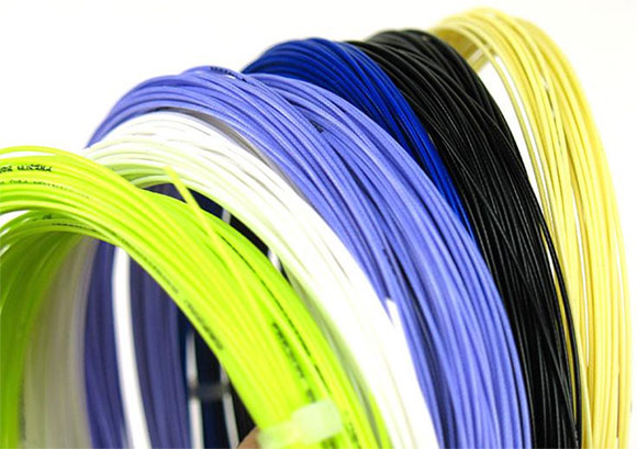 初學者該怎么選擇羽毛球線呢?快來看看!